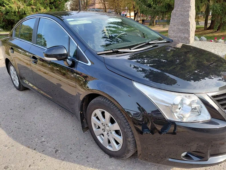 Toyota Avensis 2010 - 5