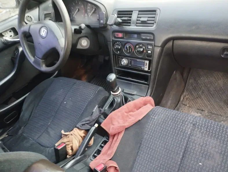 Honda Accord 1994 - 6