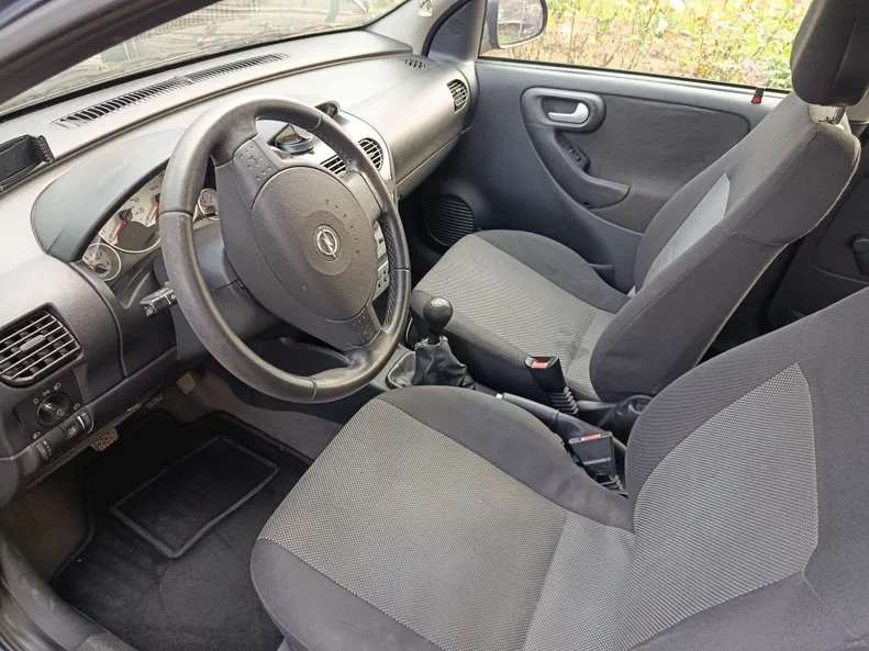 Opel Corsa 2006 - 1