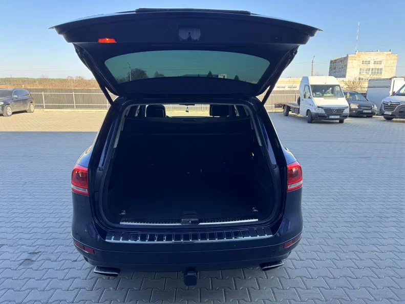 Volkswagen Touareg 2013 - 12