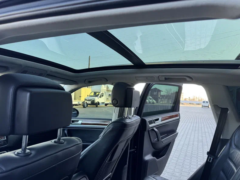 Volkswagen Touareg 2013 - 2