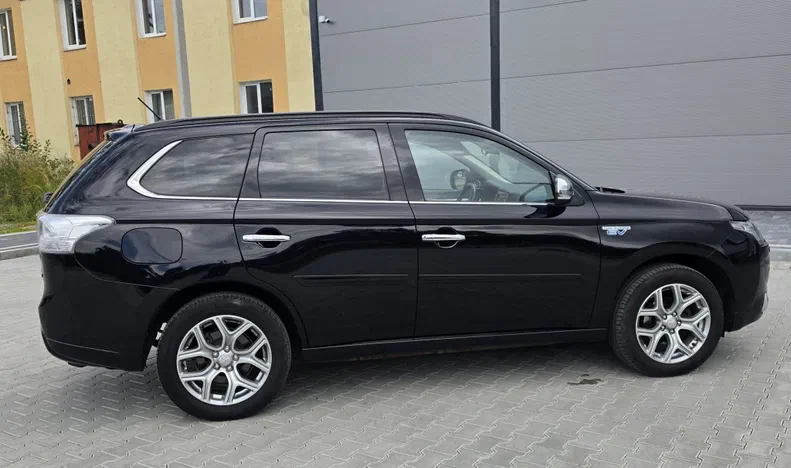 Mitsubishi Outlander 2014 - 1