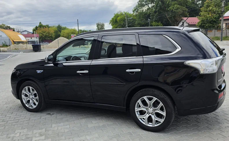 Mitsubishi Outlander 2014 - 9