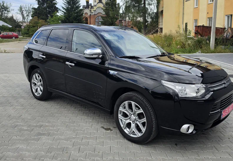 Mitsubishi Outlander 2014 - 10