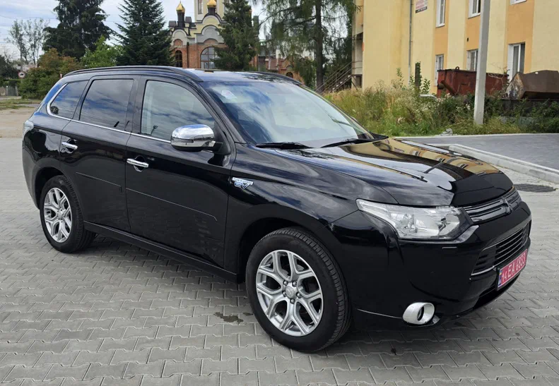 Mitsubishi Outlander 2014 - 12