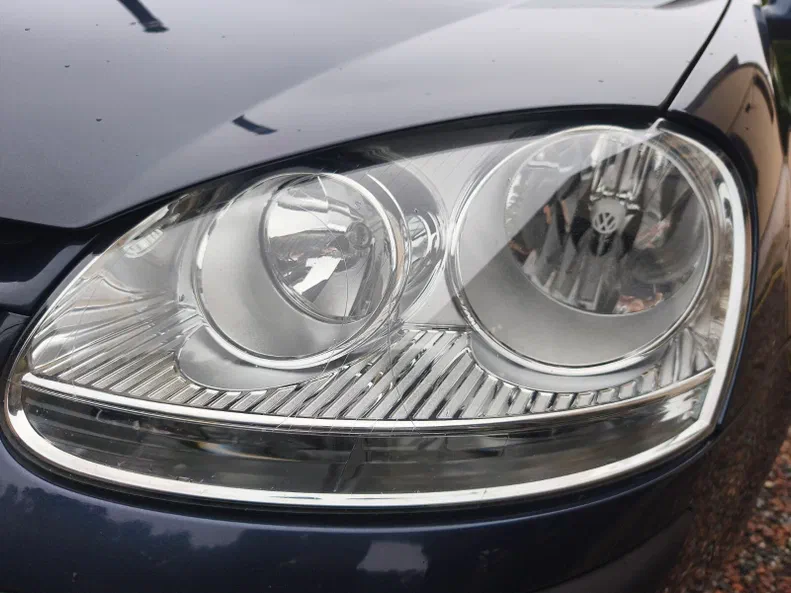 Volkswagen Golf 2005 - 1