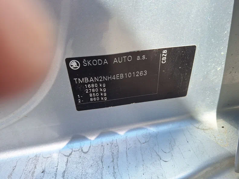 Skoda Rapid 2013 - 8