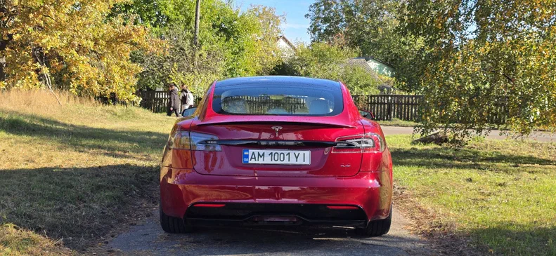 Tesla Model S 2021 - 9