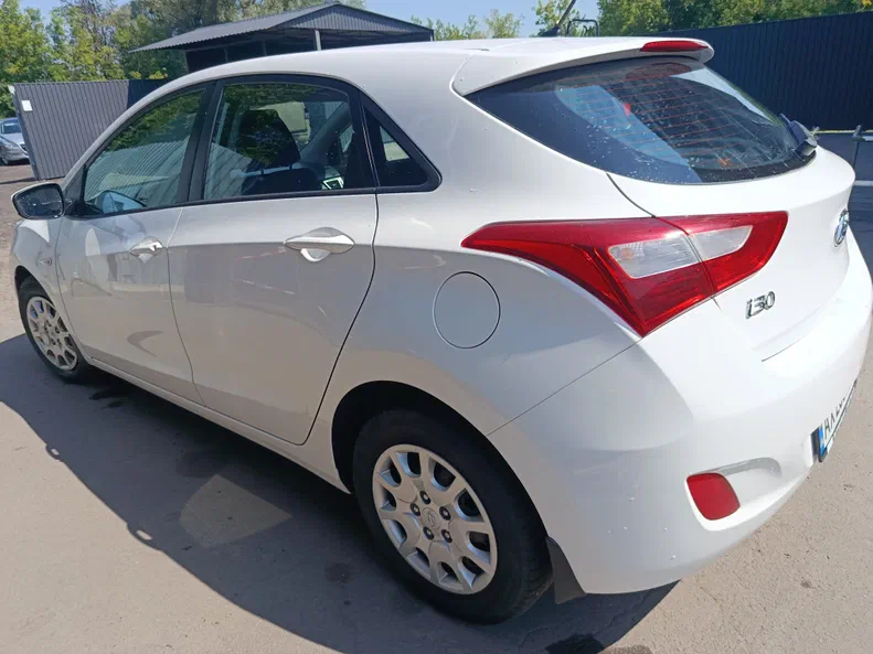 Hyundai i30 2013 - 11