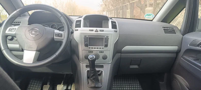 Opel Zafira 2012 - 6