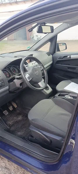 Opel Zafira 2012 - 5