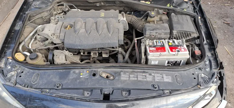 Renault Laguna 2008 - 9