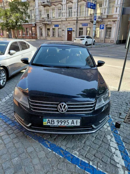 Volkswagen Passat 2011 - 0