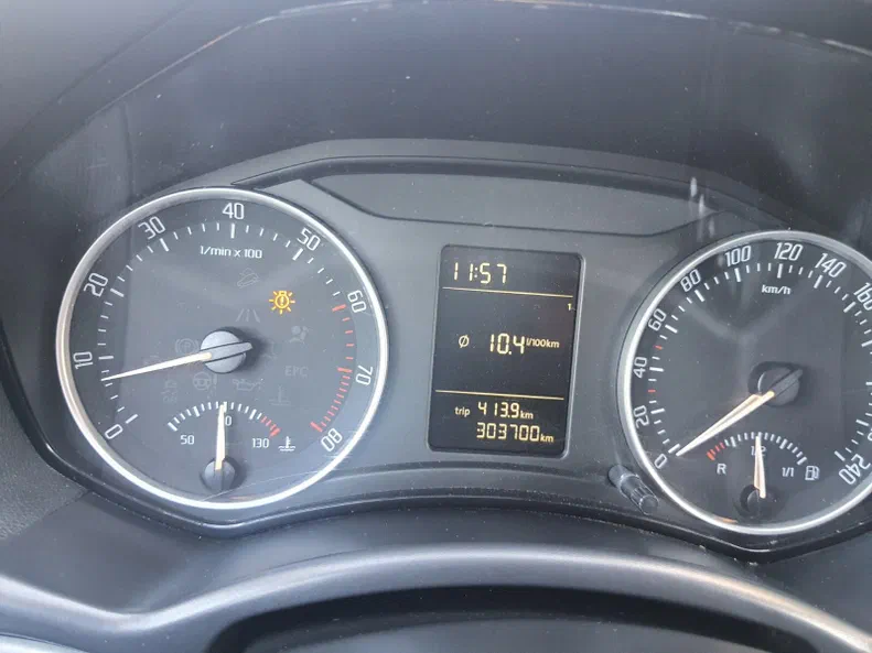 Skoda Octavia 2012 - 6