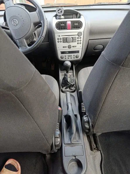 Opel Corsa 2006 - 0