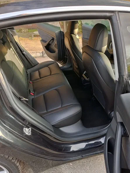 Tesla Model 3 2018 - 16