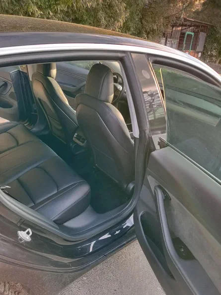 Tesla Model 3 2018 - 17