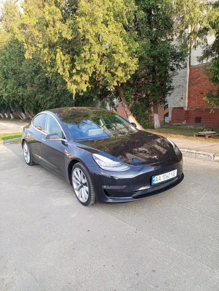 Tesla Model 3 2018 - 5