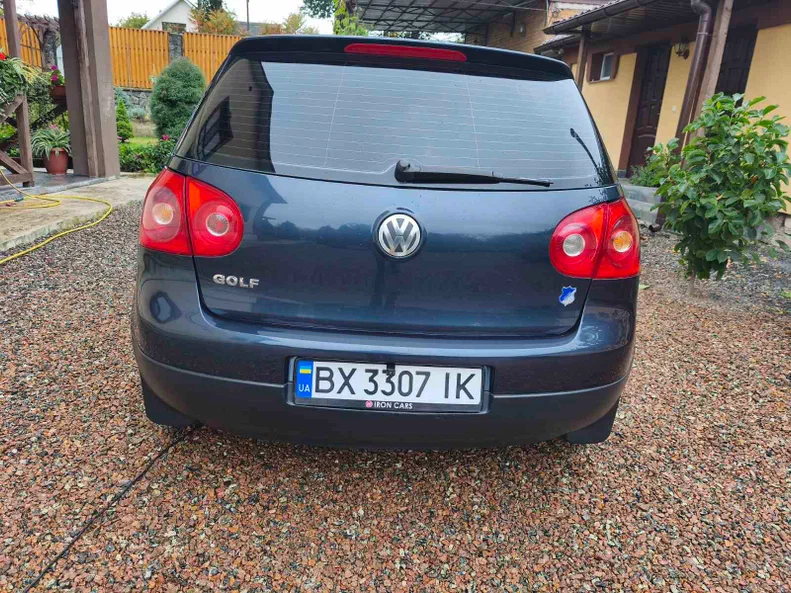 Volkswagen Golf 2005 - 5