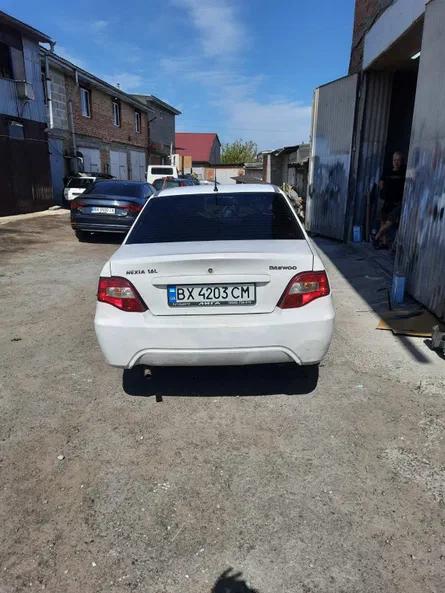 Daewoo Nexia 2012 - 3