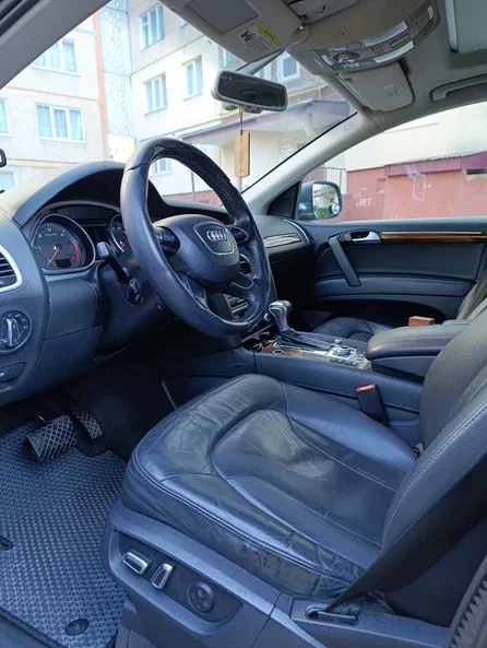 Audi Q7 2013 - 6