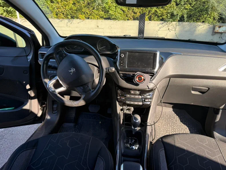 Peugeot 2008 2016 - 6