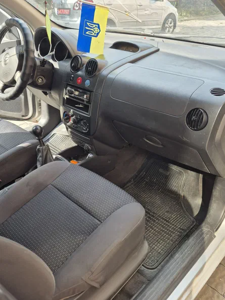 Chevrolet Aveo 2006 - 6