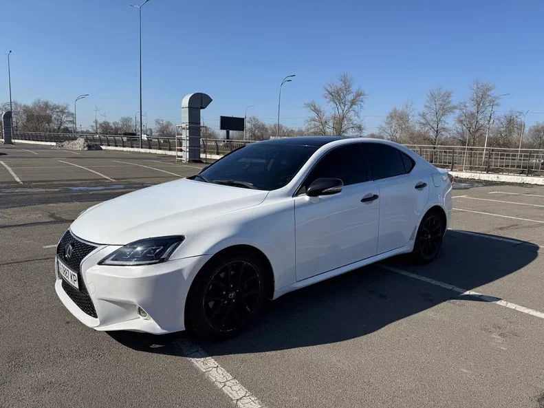 Lexus IS 2012 - 2