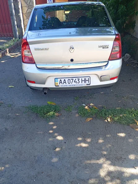 Renault Logan 2012 - 5