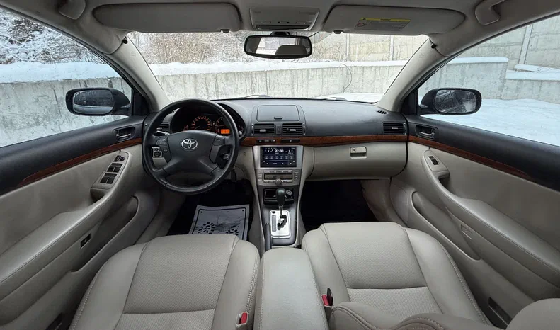 Toyota Avensis 2007 - 4