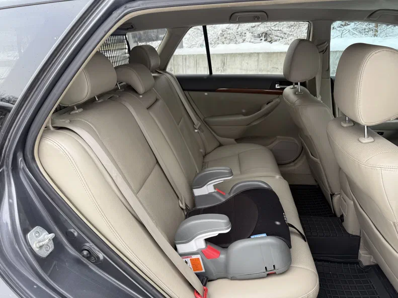 Toyota Avensis 2007 - 8