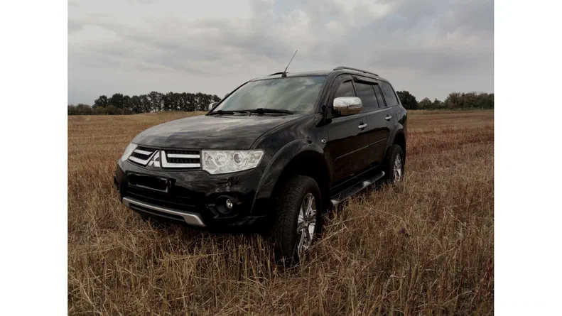 Mitsubishi Pajero Sport 2013