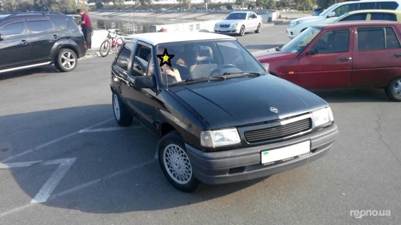 Opel Corsa 1984 - 8