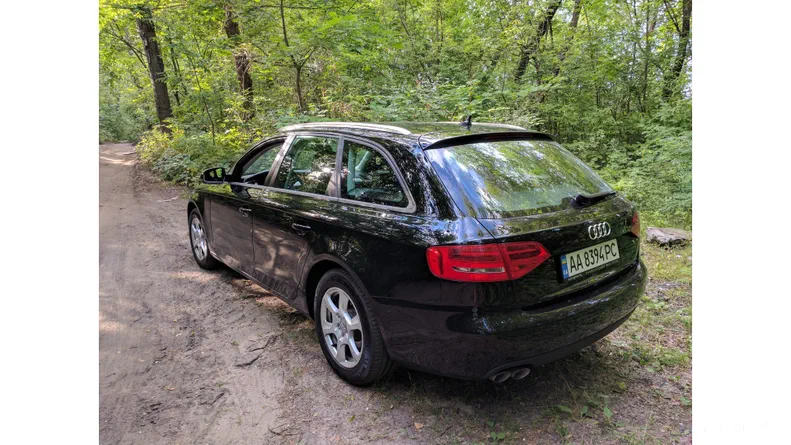 Audi A4 2010 - 5