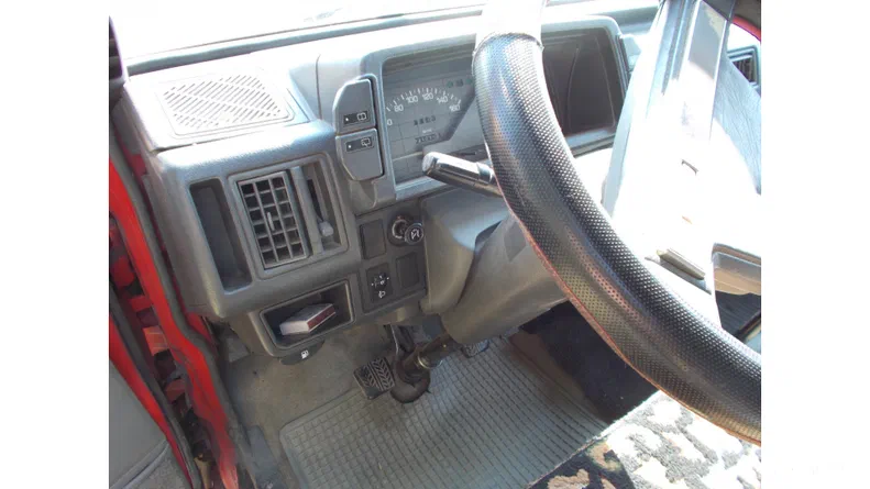 Mazda E-Series 1994 - 6