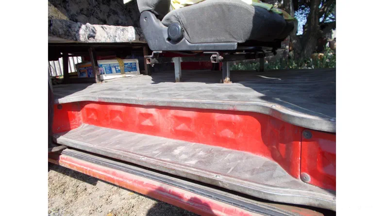 Mazda E-Series 1994 - 24