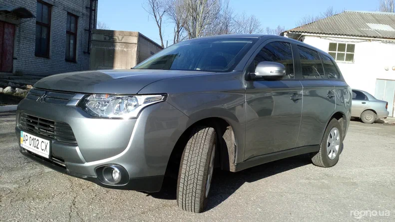 Mitsubishi Outlander 2014