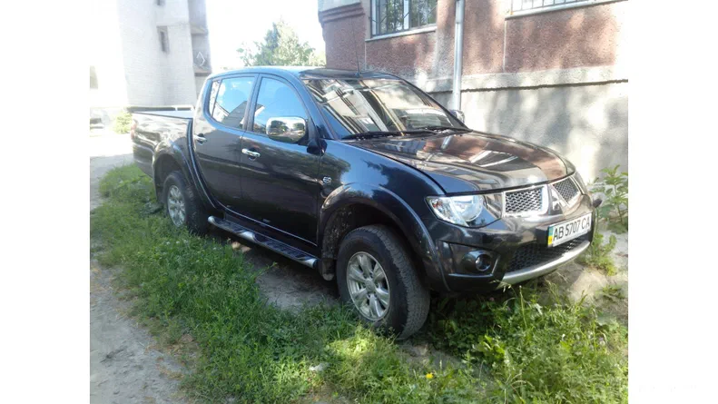 Mitsubishi L200 2013