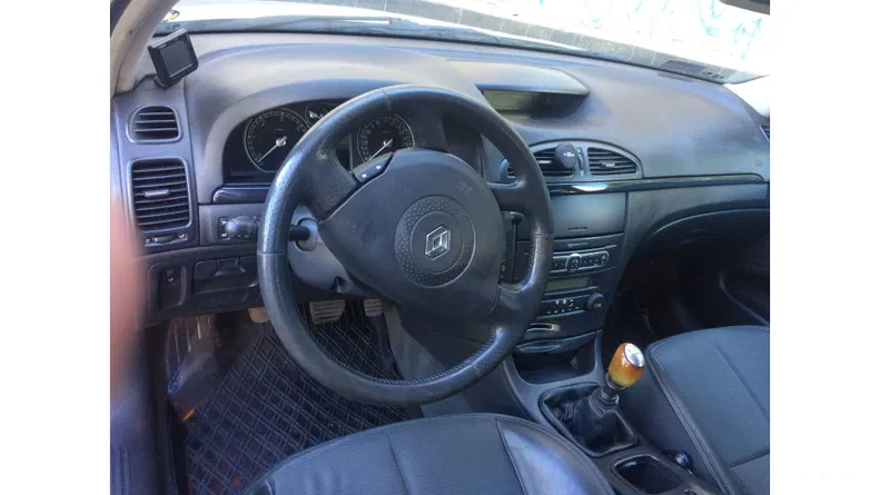 Renault Laguna 2006 - 7