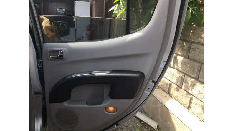 Mitsubishi L200 2007 - 10