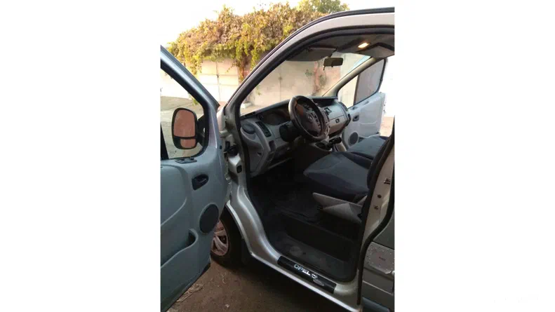 Opel Vivaro 2002 - 6