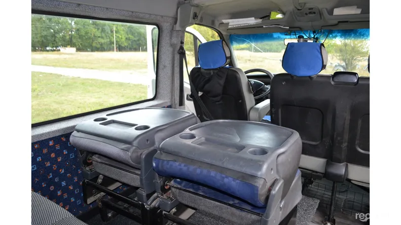 Renault Master пасс. 2010 - 6