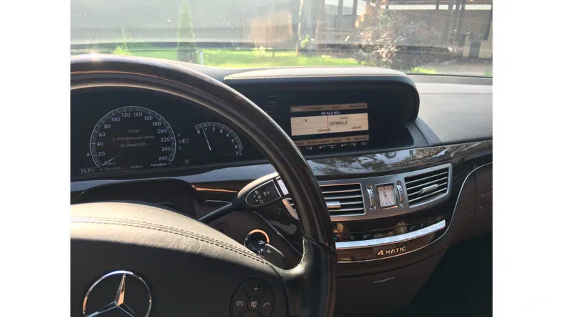 Mercedes-Benz S-Класс 2011