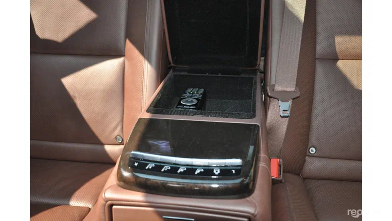 Mercedes-Benz S-Клас 2011 - 15