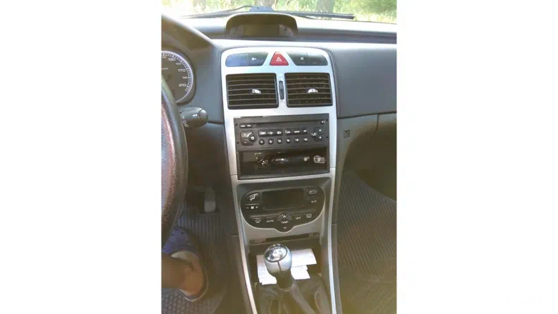 Peugeot 307 2004 - 11