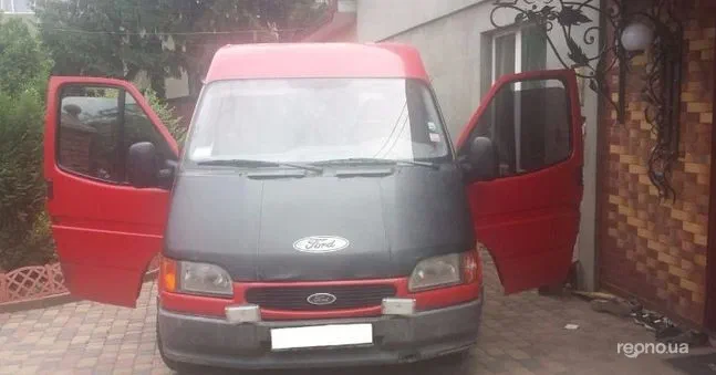 Ford Transit 2000