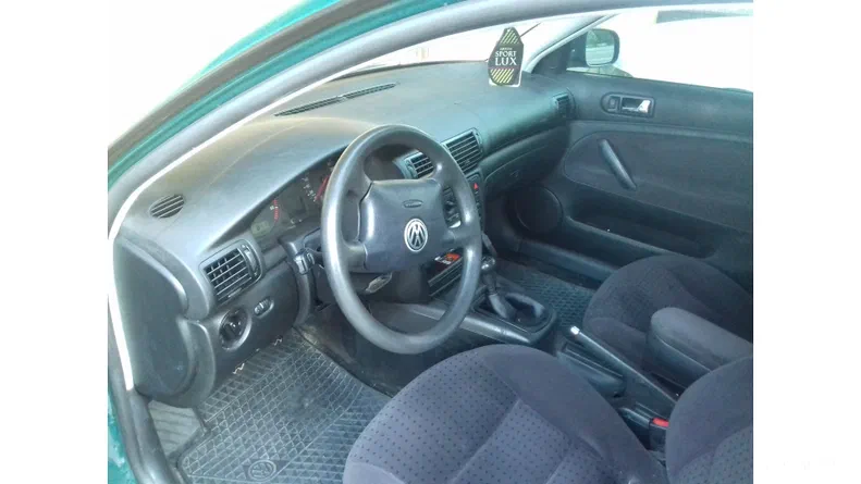Volkswagen Passat 2000 - 7