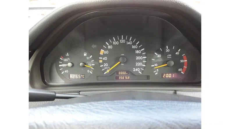 Mercedes-Benz E-Класс 1999