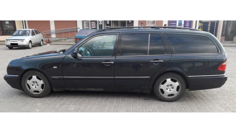 Mercedes-Benz E-Клас 1999 - 5