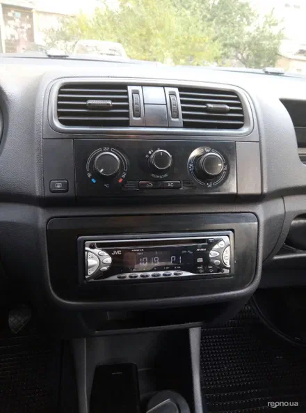 Skoda Fabia 2008 - 18